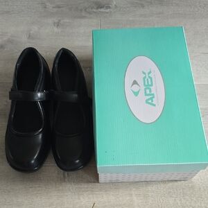 Apex Classic Black Women's Mules